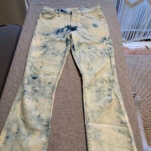 Mother tie die jeans